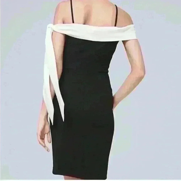 Asymmetrical off the shoulder/ with strap sheath dress , size 2 - Picture 4 of 7